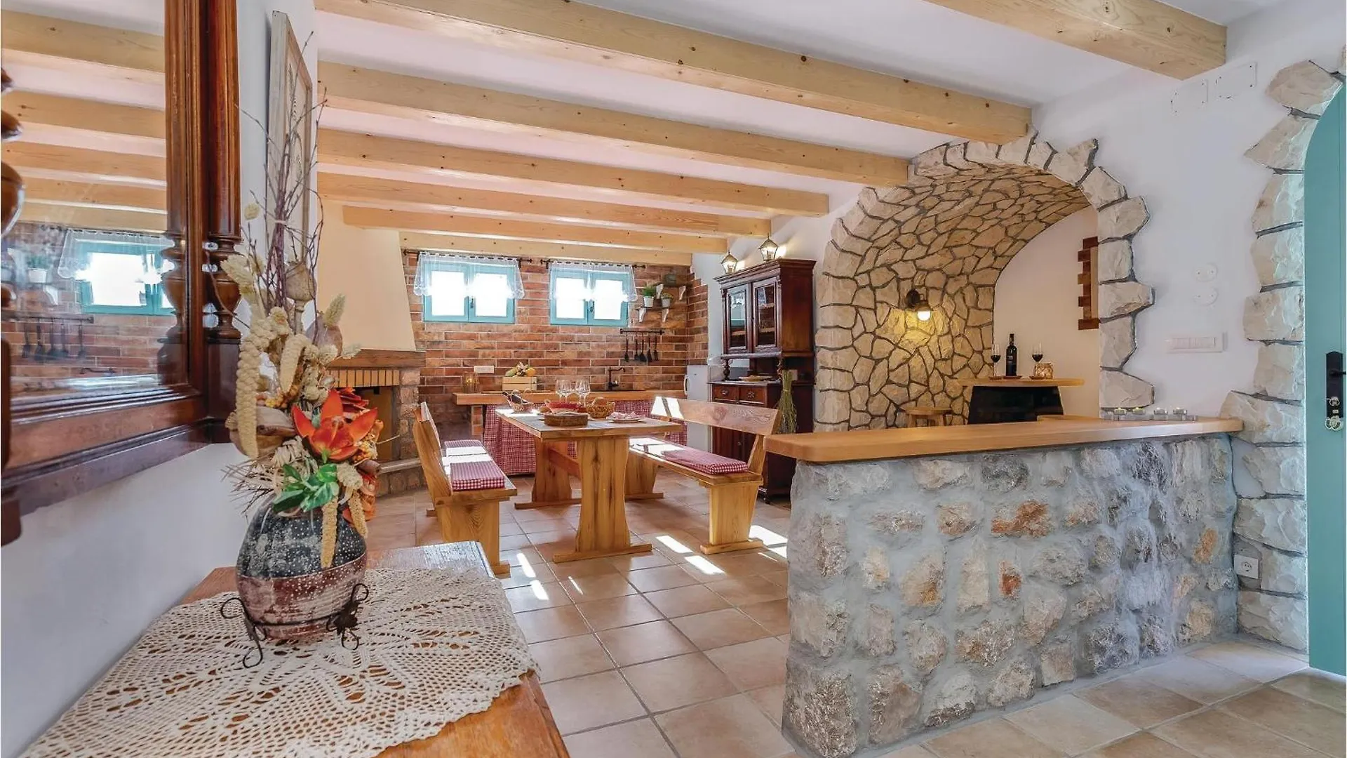Awesome Home In Grizane With Wifi 0*, Grižane