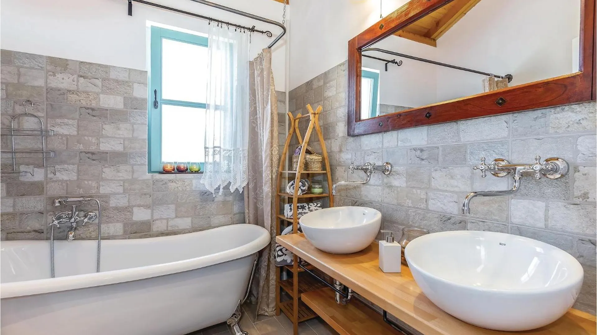 Awesome Home In Grizane With Wifi Chorvatsko